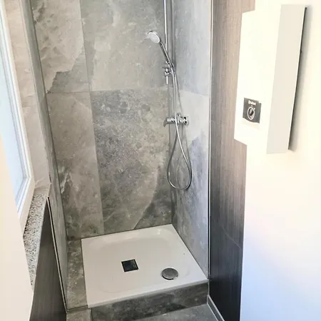 Haus,weinberg22 *