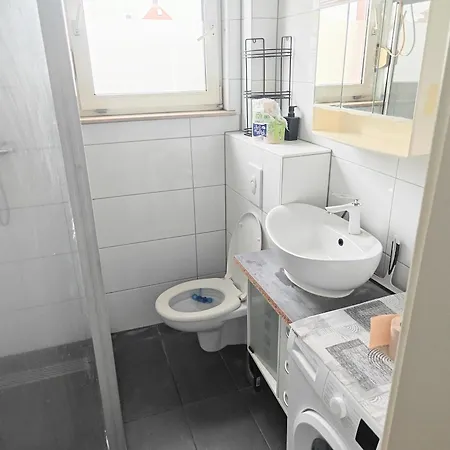 Haus,weinberg22 아파트