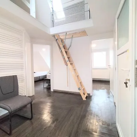 Haus,weinberg22 شقة روزلسهايم