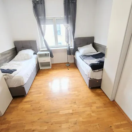 Haus,weinberg22 *